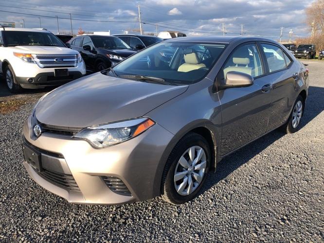 used 2016 toyota corolla le watertown, ny 13601 for sale in glen park, new york