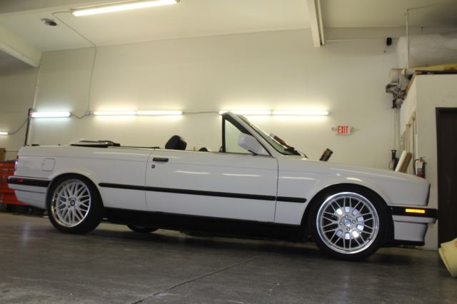 1 owner pristine 325 new interior, new top, auto. euro headlights, non smoker