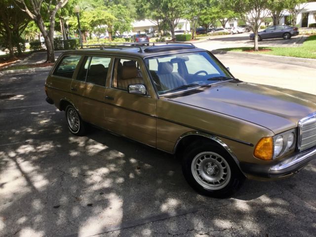 230-te wagon-runs & drives good-no reserve-collectible!