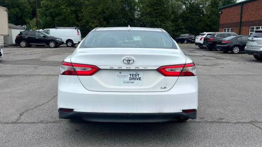 2020 Toyota Camry le