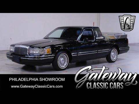 1993 lincoln town car in o'fallon, illinois