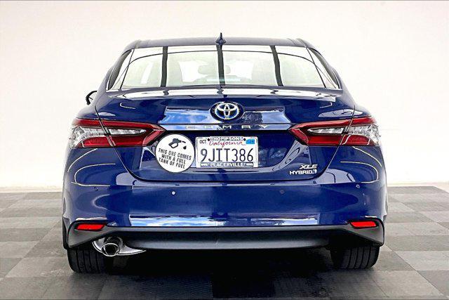 2024 toyota camry hybrid xle