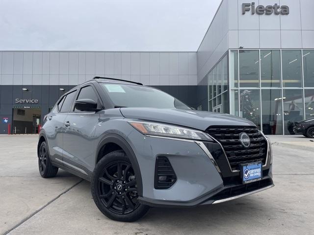 2023 nissan kicks sr