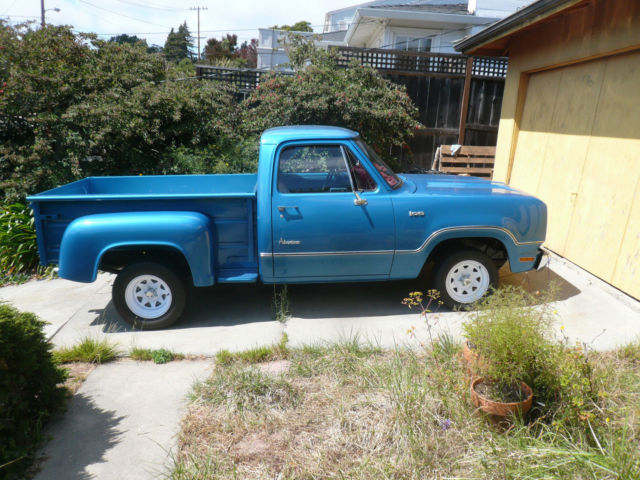 1975 dodge d100 stepside pickup truck