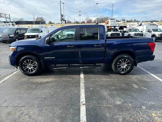 2022 nissan titan sv