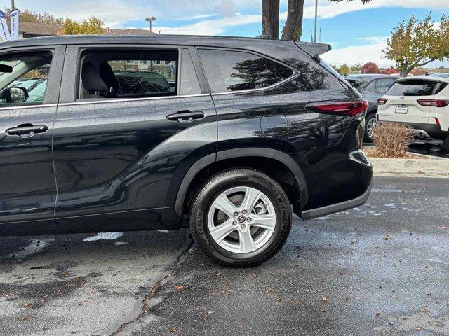2024 toyota highlander le