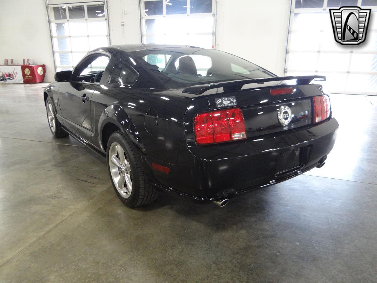 2009 ford mustang