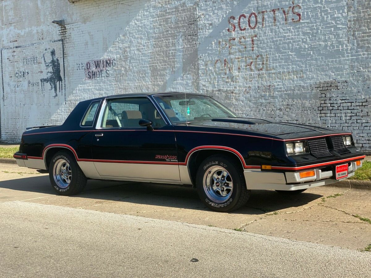 1983 oldsmobile hurst olds 15th anniversary