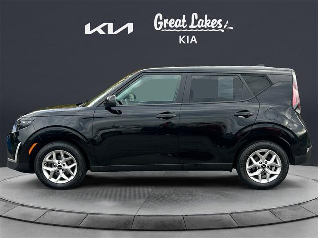 2023 kia soul lx