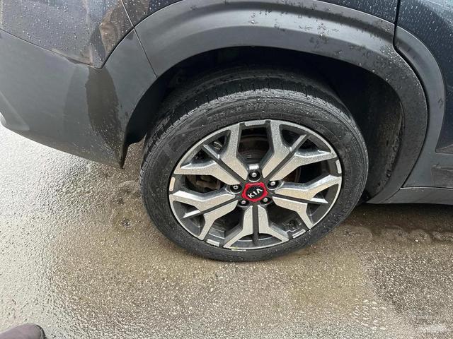 2021 kia seltos sx
