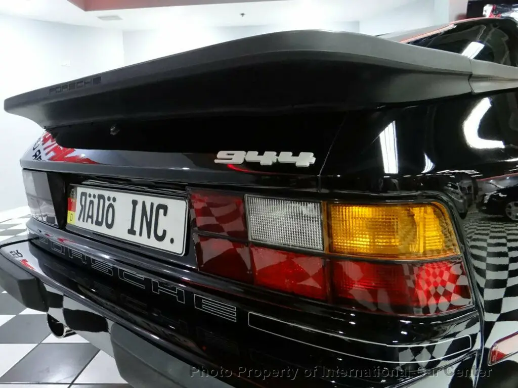 porsche 944 coupe slicktop 5-speed black/black just serviced only 72k