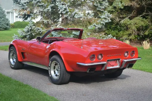 1973 corvette convertible, red/maroon, white top