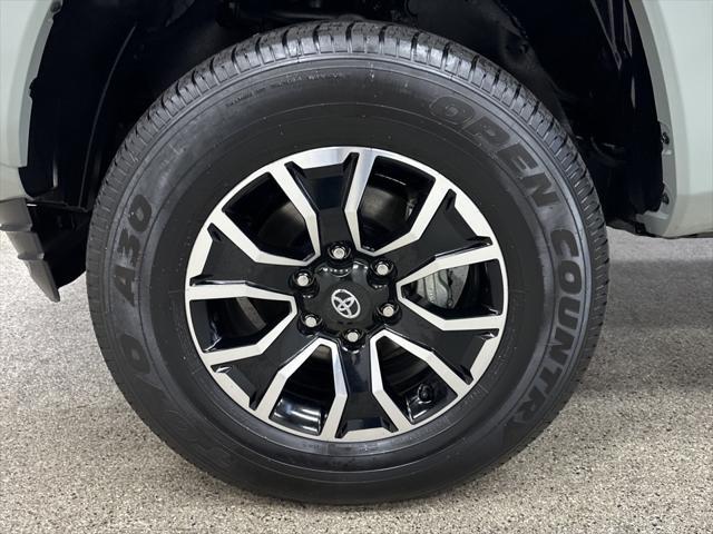2023 toyota tacoma trd sport