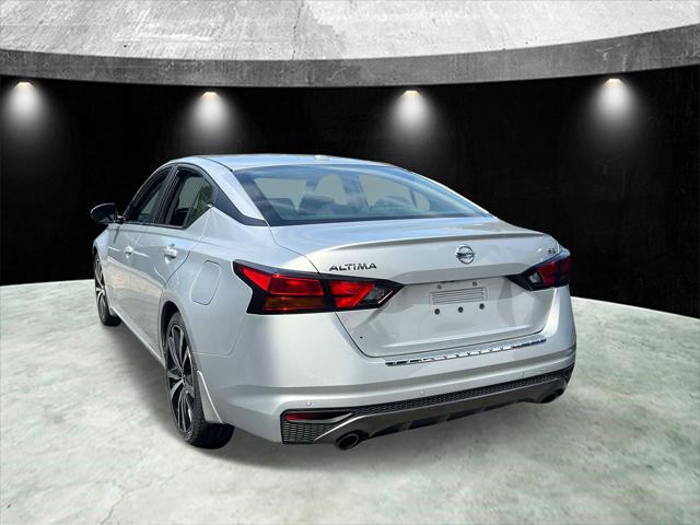 2020 nissan altima sr fwd
