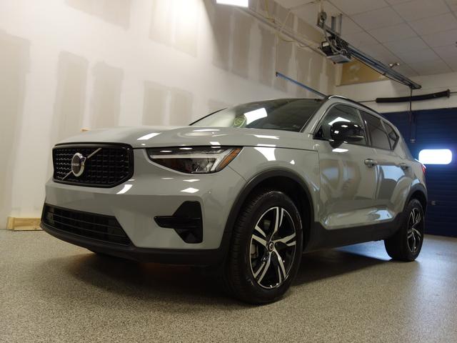2024 volvo xc40 b5 awd core