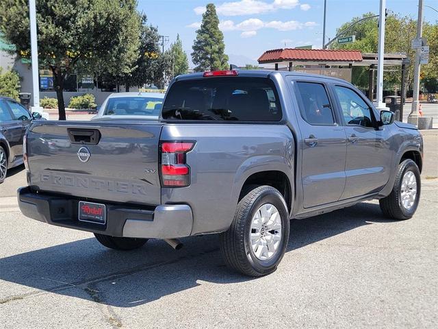 2022 nissan frontier sv