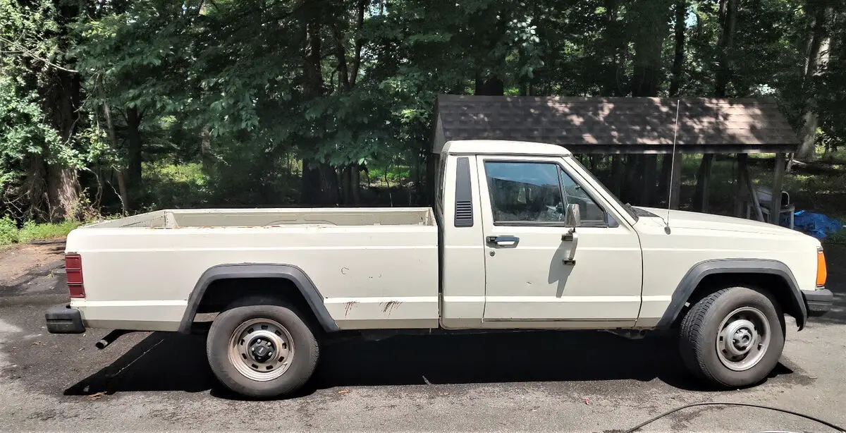 jeep comanche 1987 pick up 7' long bed runs perfect