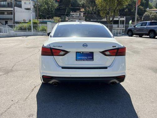 2021 nissan altima