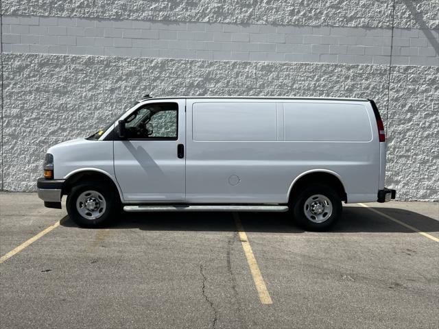 2022 chevrolet express 2500 rwd 2500 regular wheelbase wt