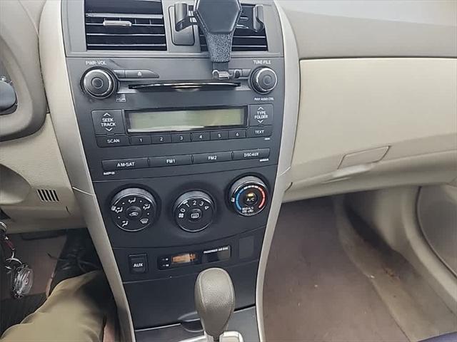 2010 toyota corolla le
