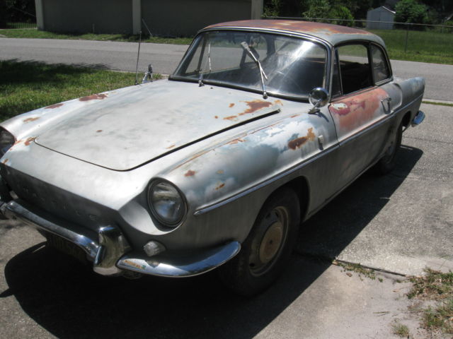 renault caravelle 1966 for restoration. complete car
