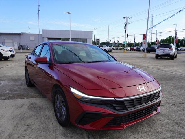 2024 hyundai elantra hybrid blue