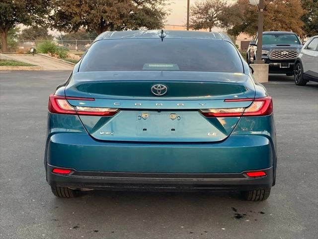 2025 toyota camry le