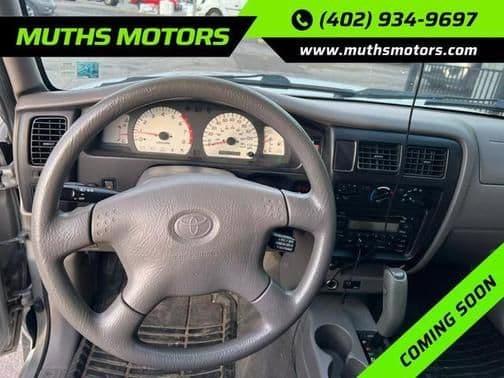 2001 toyota tacoma in secaucus, new jersey