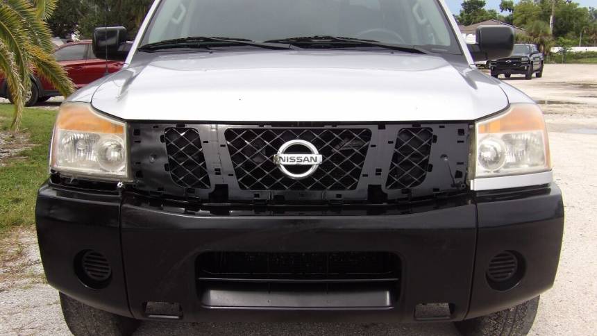 2014 nissan titan s