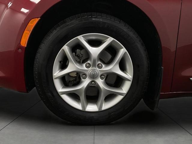 2019 chrysler pacifica touring-l plus