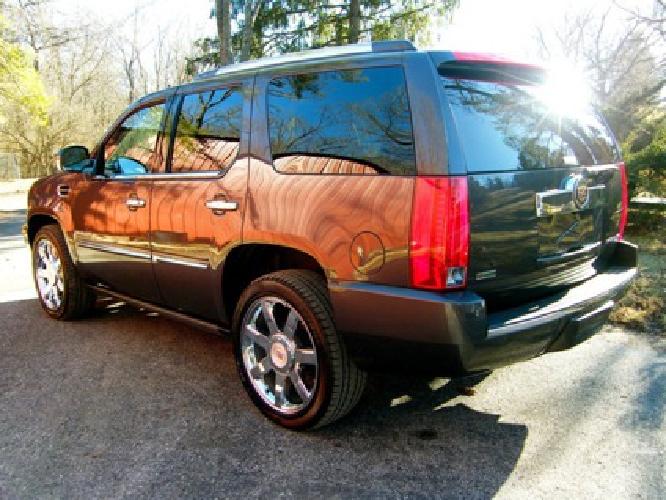 2011 cadillac escalade in brentwood, ny