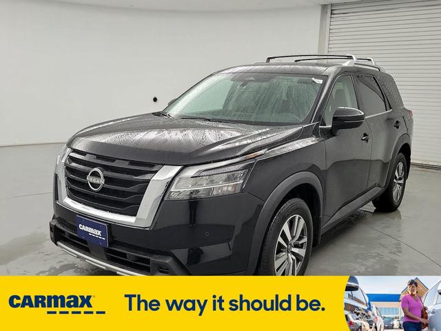 2023 nissan pathfinder sl