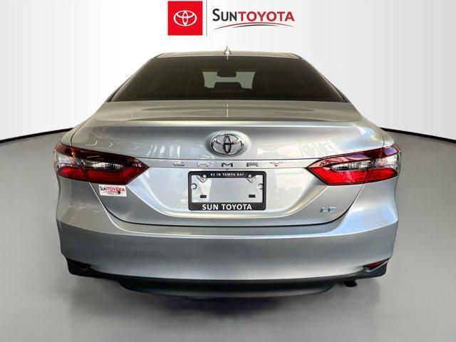 2024 toyota camry le