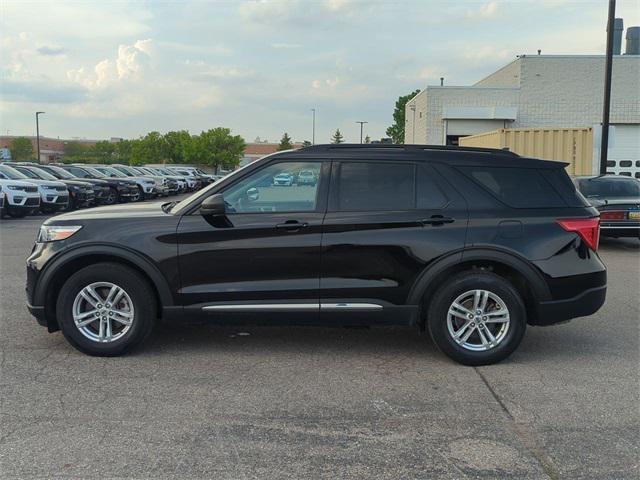 2023 ford explorer xlt