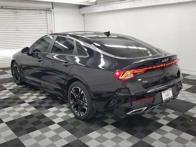 2022 kia k5 gt-line