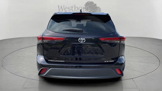 2021 toyota highlander xle