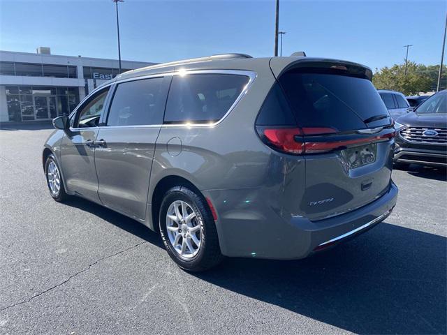 2022 chrysler pacifica touring l