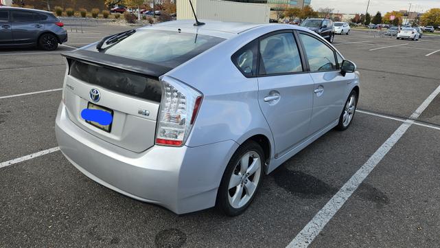 2010 toyota prius v