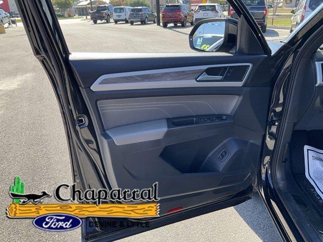 2023 volkswagen atlas cross sport 3.6l v6 se w/technology