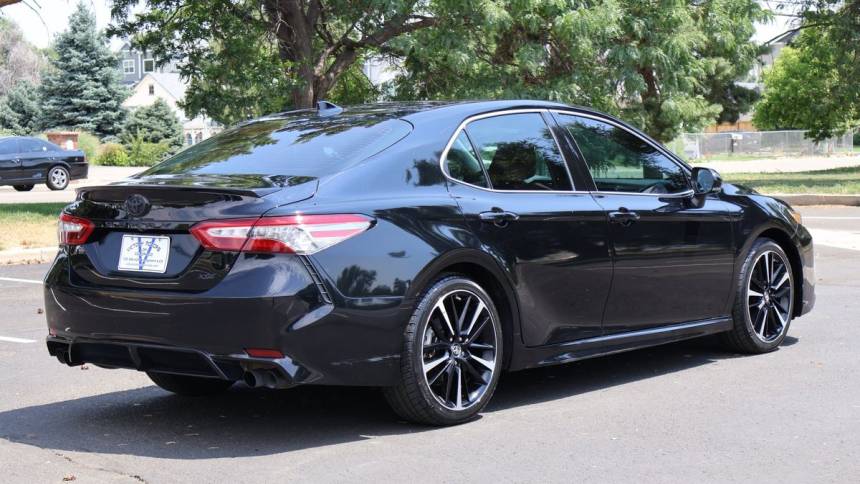 2019 toyota camry xse