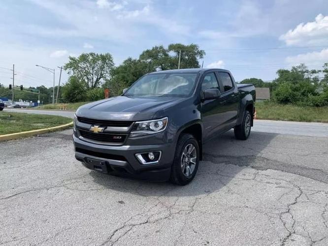 2017 chevrolet colorado crew cab z71 pickup 4d 5 ft in independence, missouri