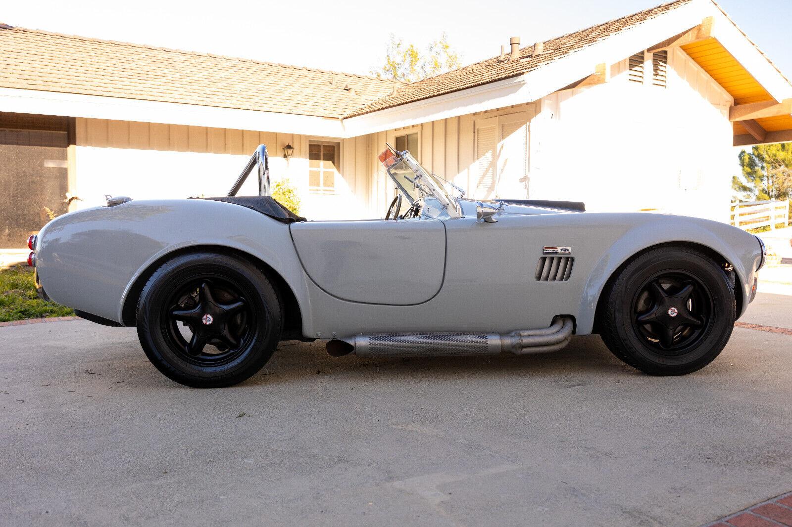 1965 shelby cobra factory five replica 4 speed automatic transmission