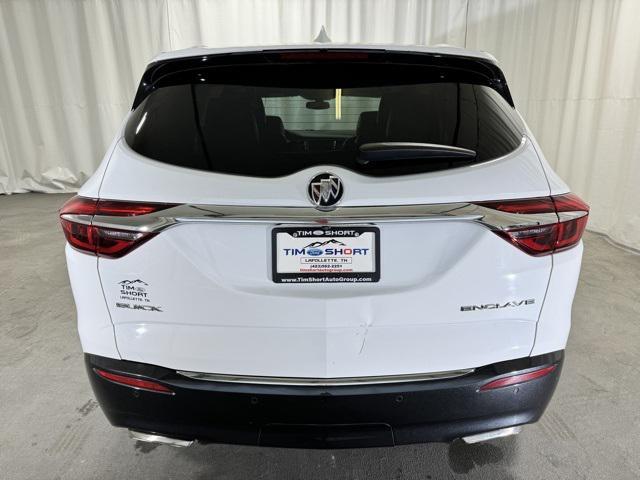 2018 buick enclave essence