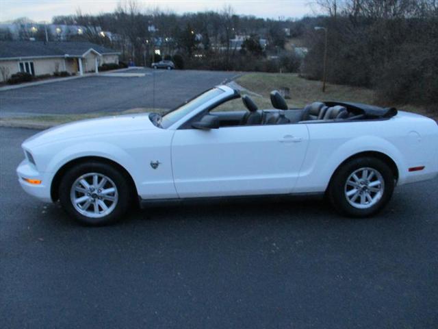 2009 ford mustang premium