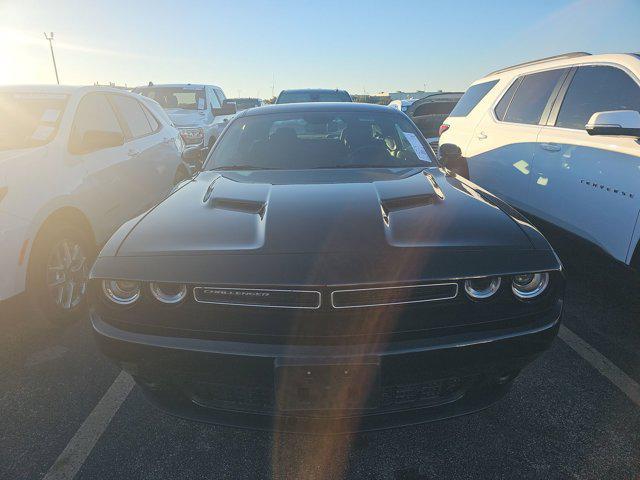 2023 dodge challenger sxt