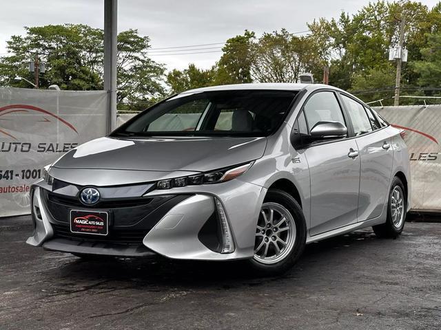2021 toyota prius prime xle
