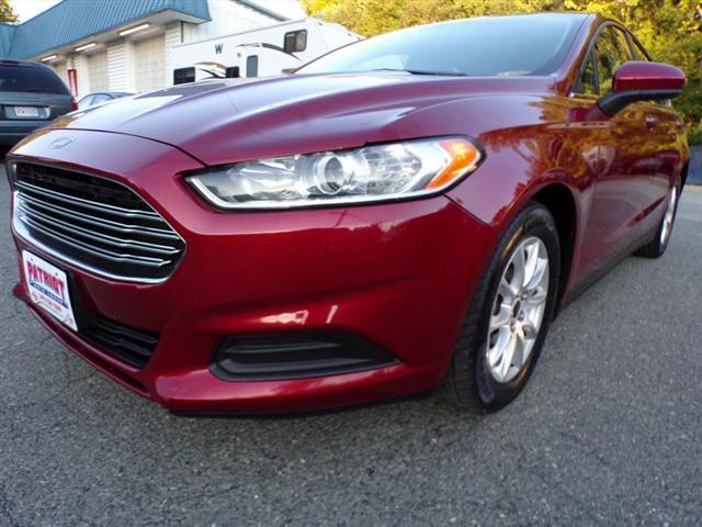 2016 ford fusion s