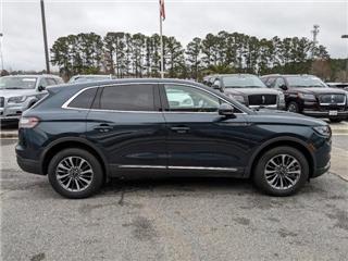 2023 Lincoln Nautilus standard