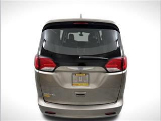 2017 Chrysler Pacifica lx