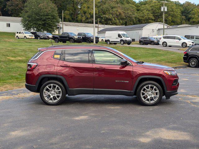 2022 jeep compass latitude lux